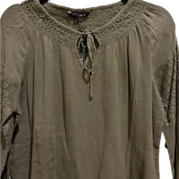 Stitch Star Smocked Swiss Dot Top - Picture 3 of 5